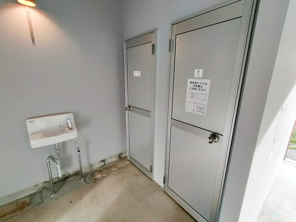 トイレ3