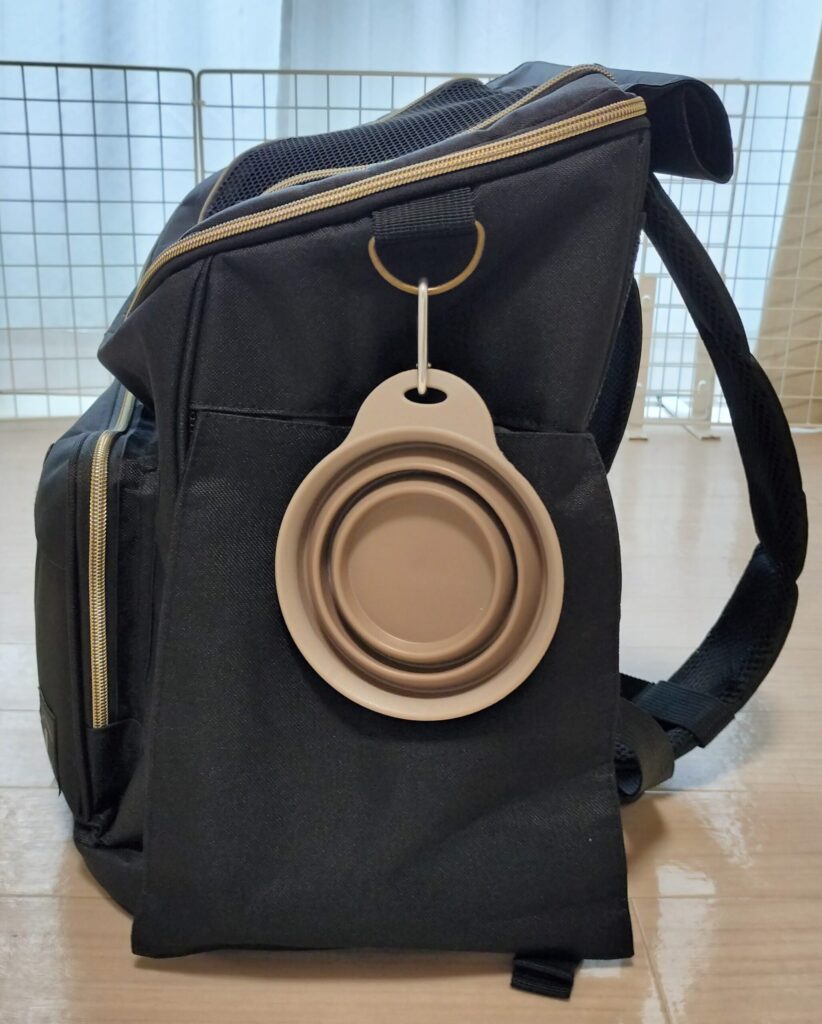 ストラップホルダー