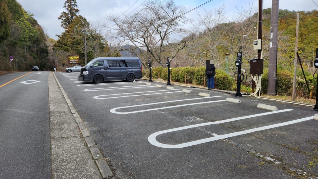 菖蒲谷池遊園地駐車場